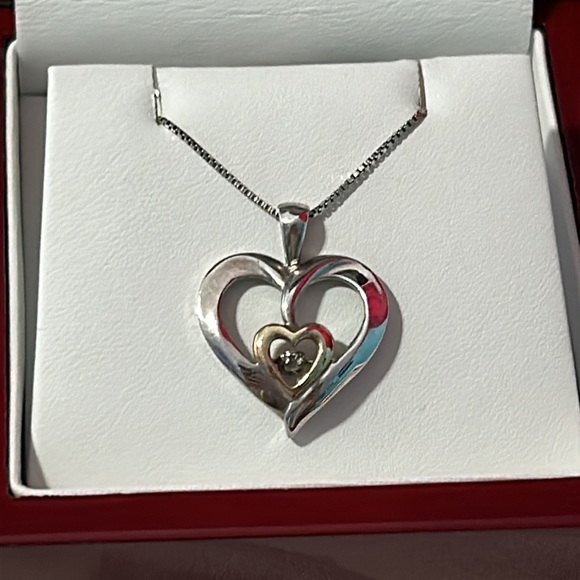 Beautiful Heart-Shaped Diamond Necklace from Halmo Jewllers - Picture 3 of 6